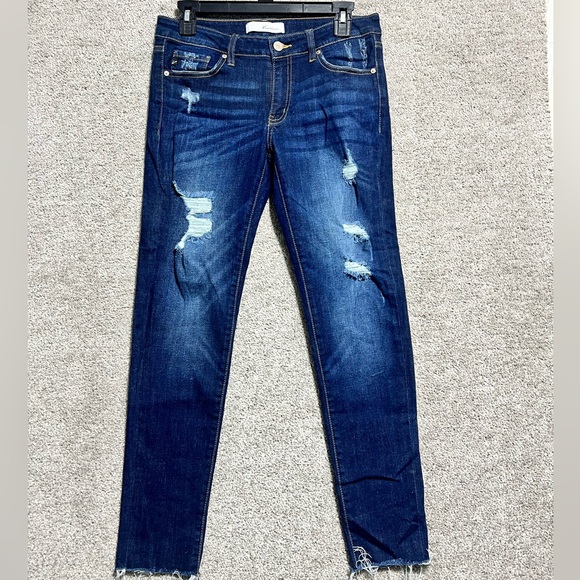 KanCan Denim - Kancan Woman’s Dark Wash Skinny Stretch Distressed Denim Jeans Size 9/29